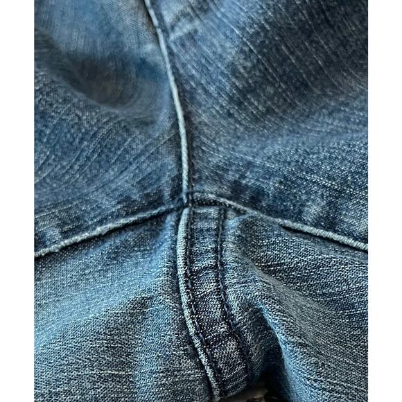 ELLE HIGH-RISE CAPRI JEANS, WOMENS, 8 (32 WAIST), DENIM BLUE-SLIGHTLY DISTRESSED - Picture 9 of 11